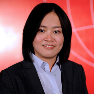 Headshot of Alice Chen ’02, MBA ’09