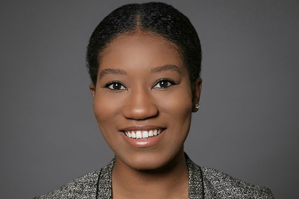 portrait of Taylor Davis, MBA ’21