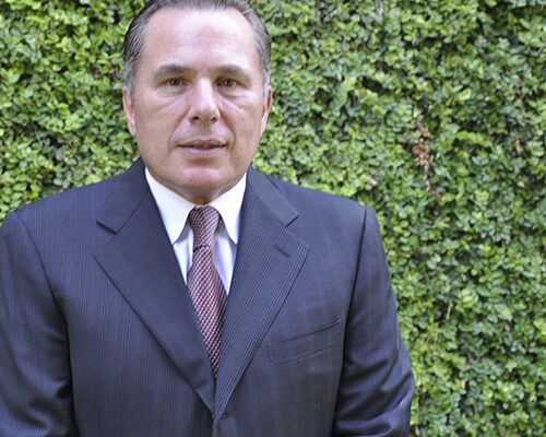 Carlos R. Quintanilla, MBA ’80,