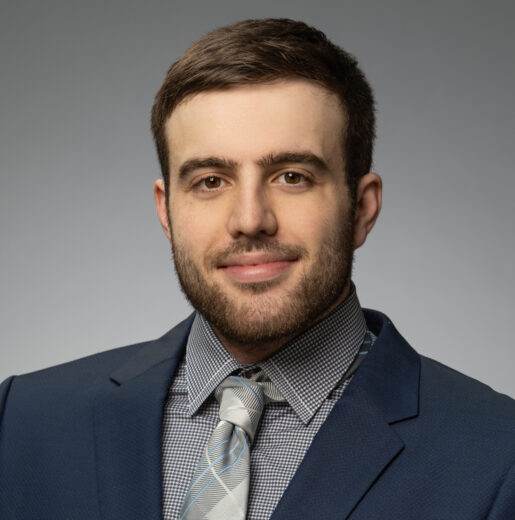 Devin Fiat Headshot