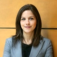 Caroline Janin Headshot