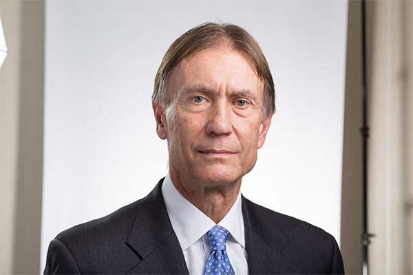 headshot of Byron Grote.