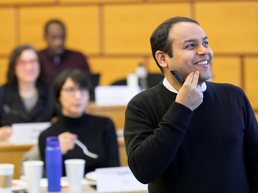 Karan Girotra, professor of Management at Johnson, teaches a class.