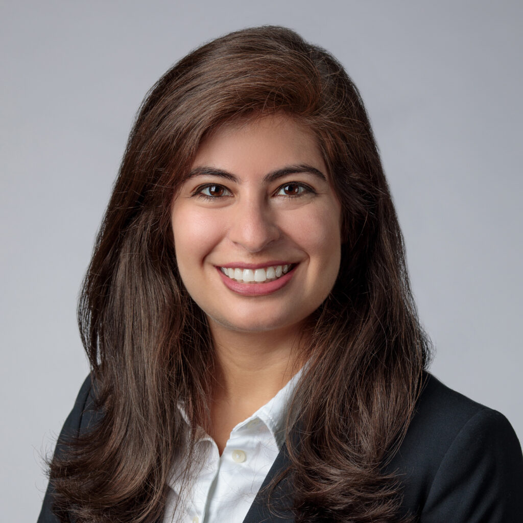 Ana Harris Headshot